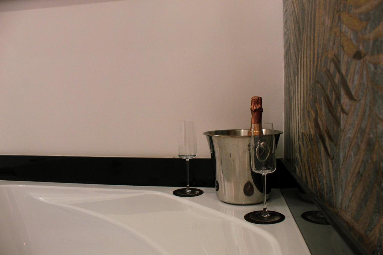 Lion Luxury Rooms Rome Exterior photo